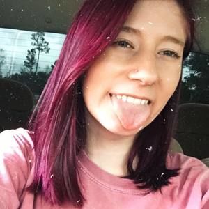 Meet your Posher, Caitlyn